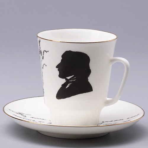ИМПЕРАТОРСКИЙ ФАРФОРОВЫЙ ЗАВОД Чашка с блюдцем кофейная "Русские писатели. Гоголь"