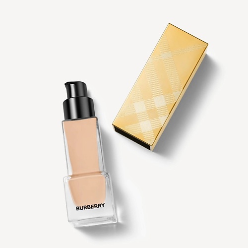 BURBERRY Тональная основа Ultimate Glow